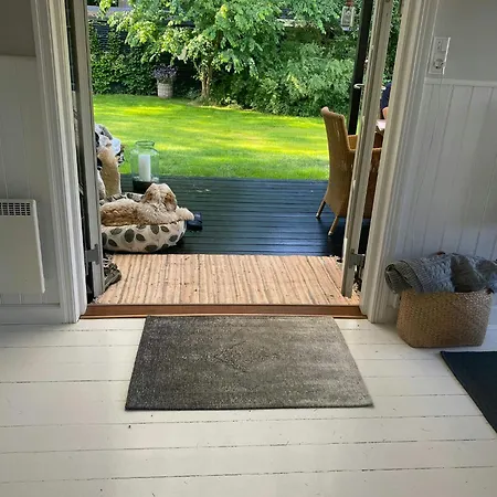 Charming Cottage Close To Tisvilde Beach